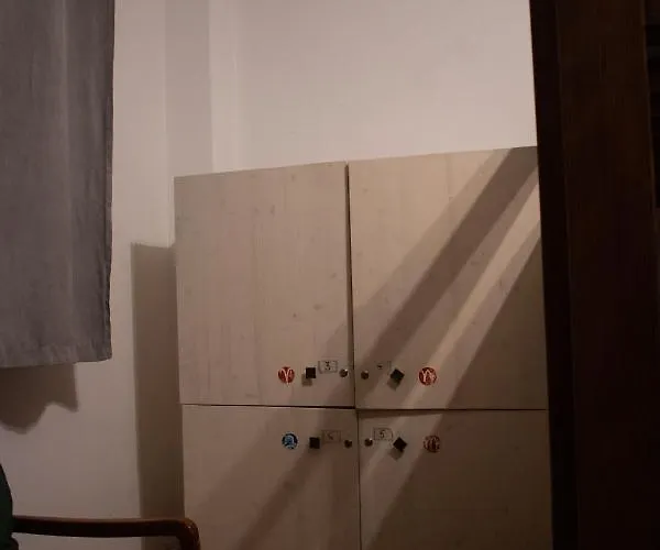 אכסניה Bauhaus