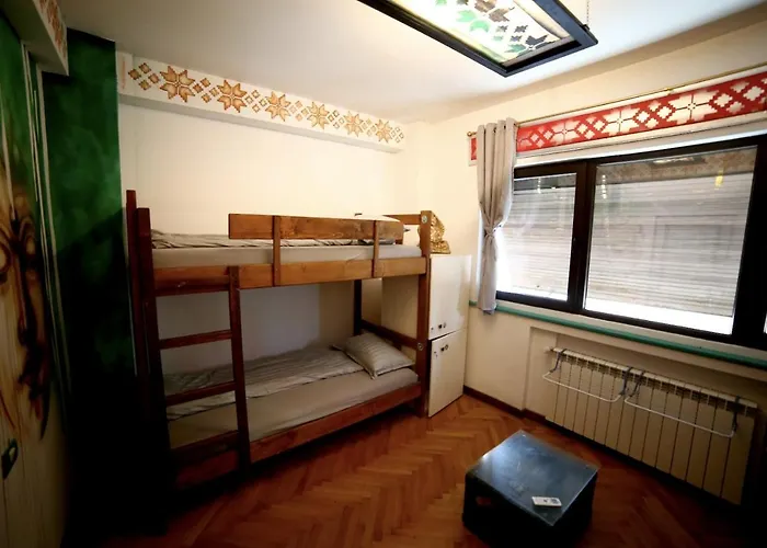Bauhaus Hostel *